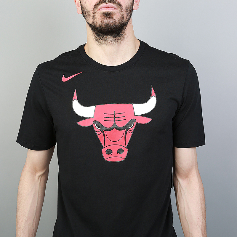 мужская черная футболка Nike NBA Chicago Bulls Dry Logo 870496-010 - цена, описание, фото 2